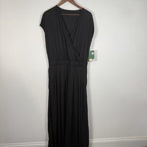 NWT Women's Halara Romper Pant Black Sleeveless Vneck Size XL